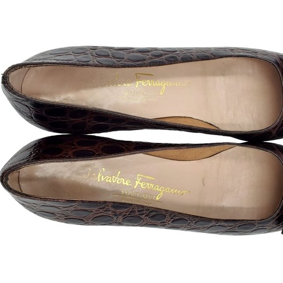 Salvatore Ferragamo Women 8 Brown Crocodile Embossed Leather Dress Vara Bow Heel - Picture 12 of 14